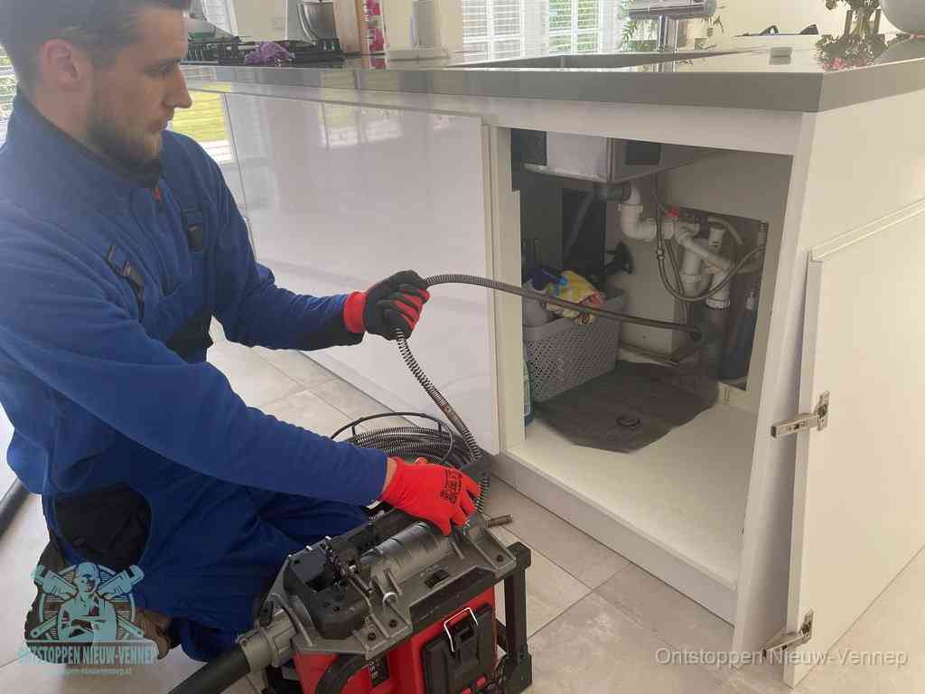 Riool ontstoppen ontstoppingsveer in Nieuw-Vennep
